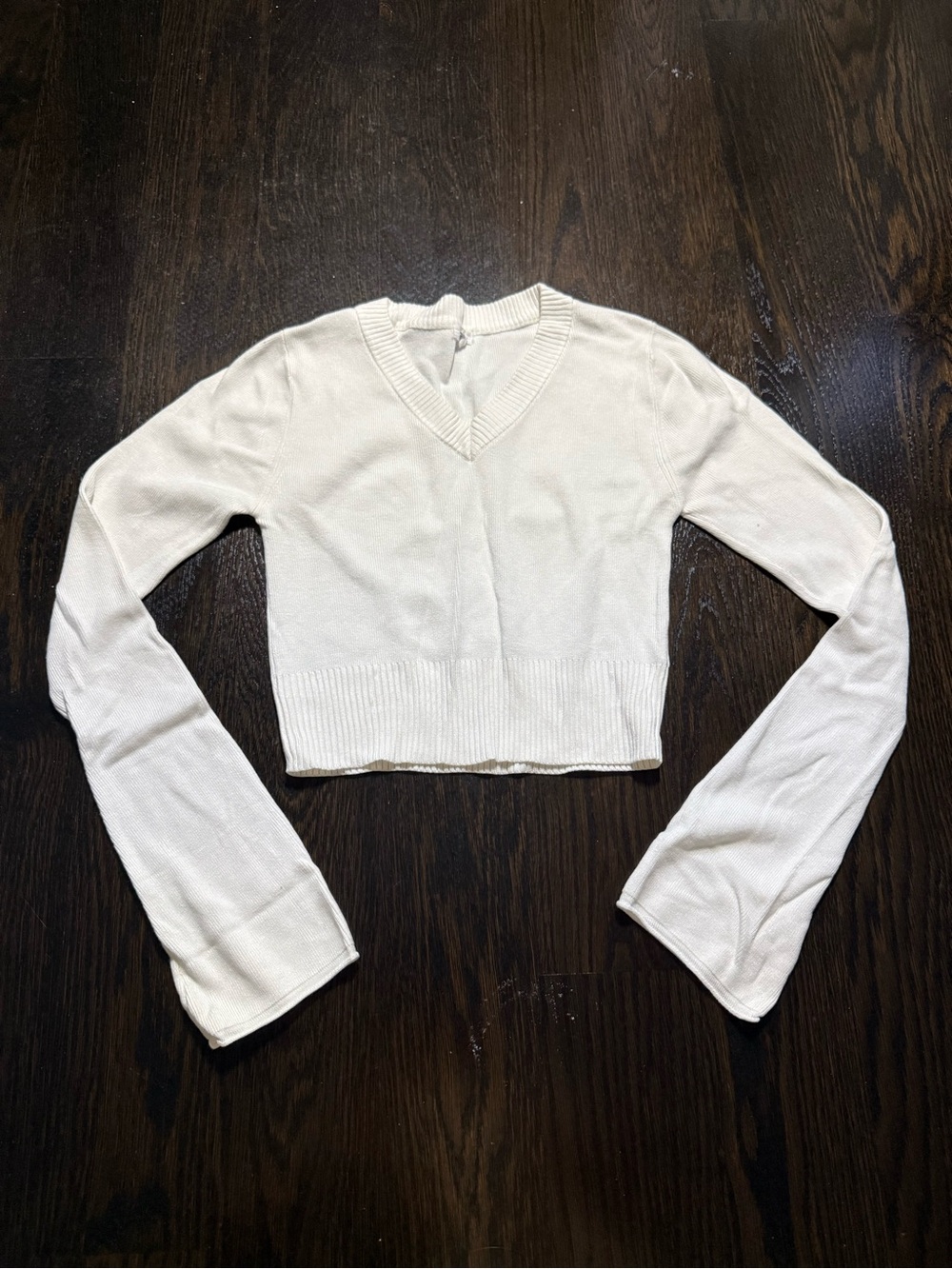 Garage White Cropped V-Neck Long Sleeve Top